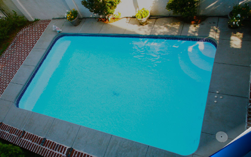 Gulf Breeze fiberglass pool sales