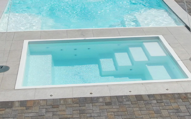 Peninsula fiberglass spa for sale Lake City FL